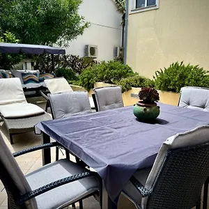 Maricic Apartment